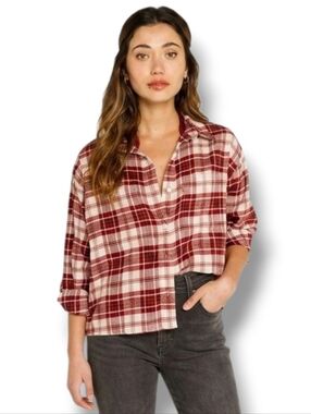 Levi’s Women’s Maple Red Utility Plaid Cropped Button-Up Shirt – Medium Cotton